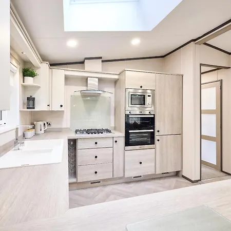 Holiday home Host & - Sunbird York