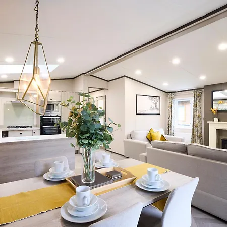 Holiday home Host & - Sunbird York