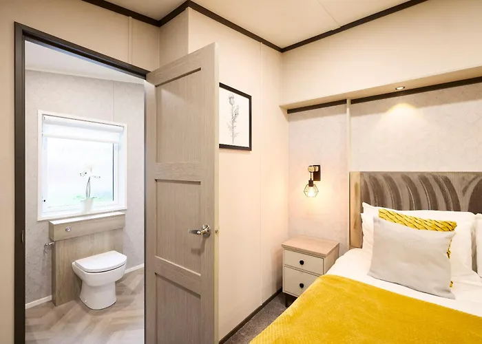 Host & - Sunbird Holiday home York