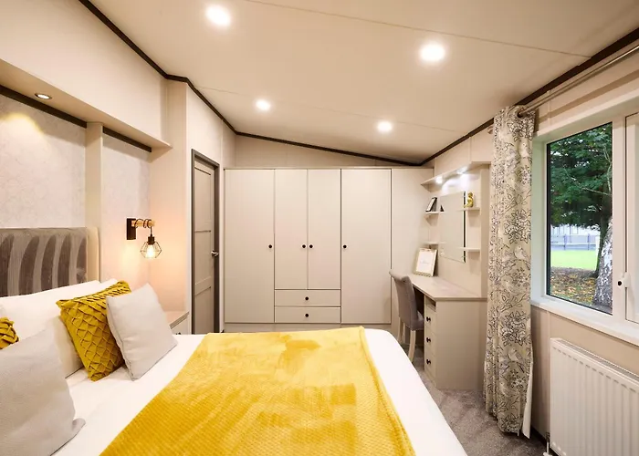 Host & - Sunbird Holiday home York