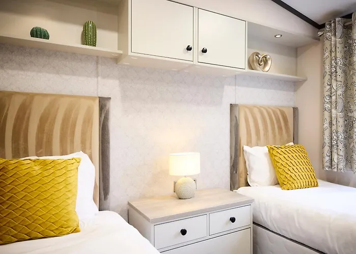 Host & - Sunbird Holiday home York